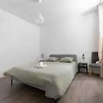 Le Brit - Grand Design, 3 Chambres, Centre Apartment