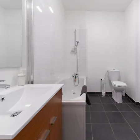 Le Brit - Grand Design, 3 Chambres, Centre *