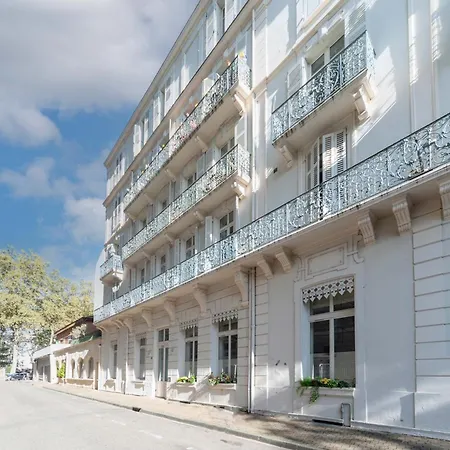 Le Brit - Grand Design, 3 Chambres, Centre Apartment Vichy